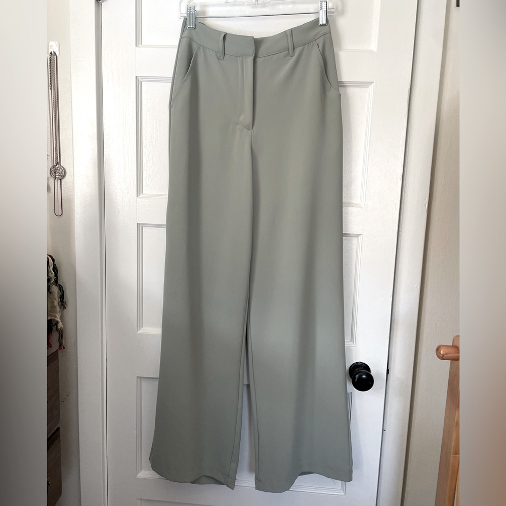 Max Studio Soft Green Wide-Leg Pants